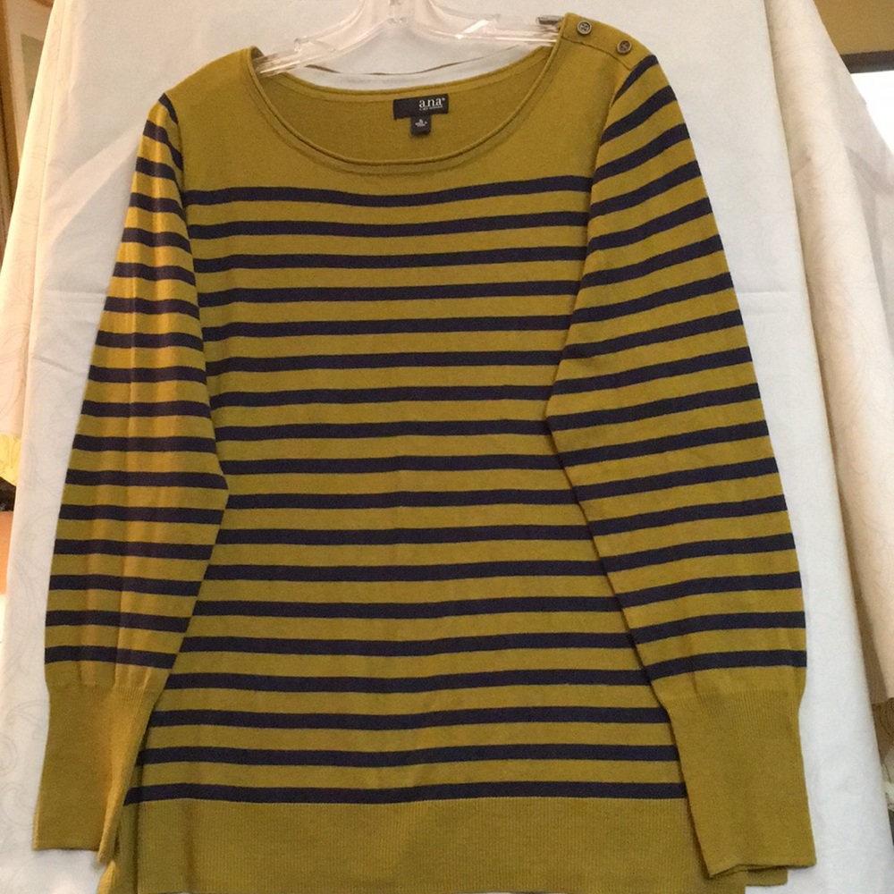 Scoop Neck Long Sleeved Sweater by a.n.a. Sz XL